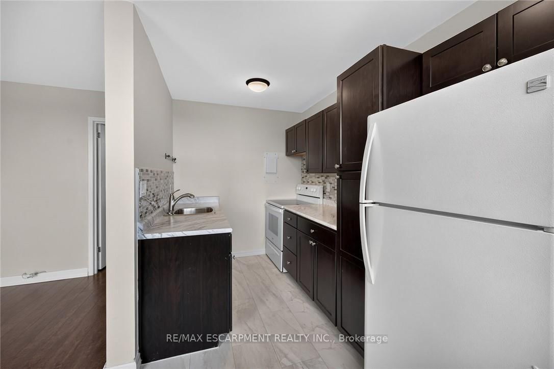 141 Catharine Street S • #1004 • Hamilton, ON photo 9
