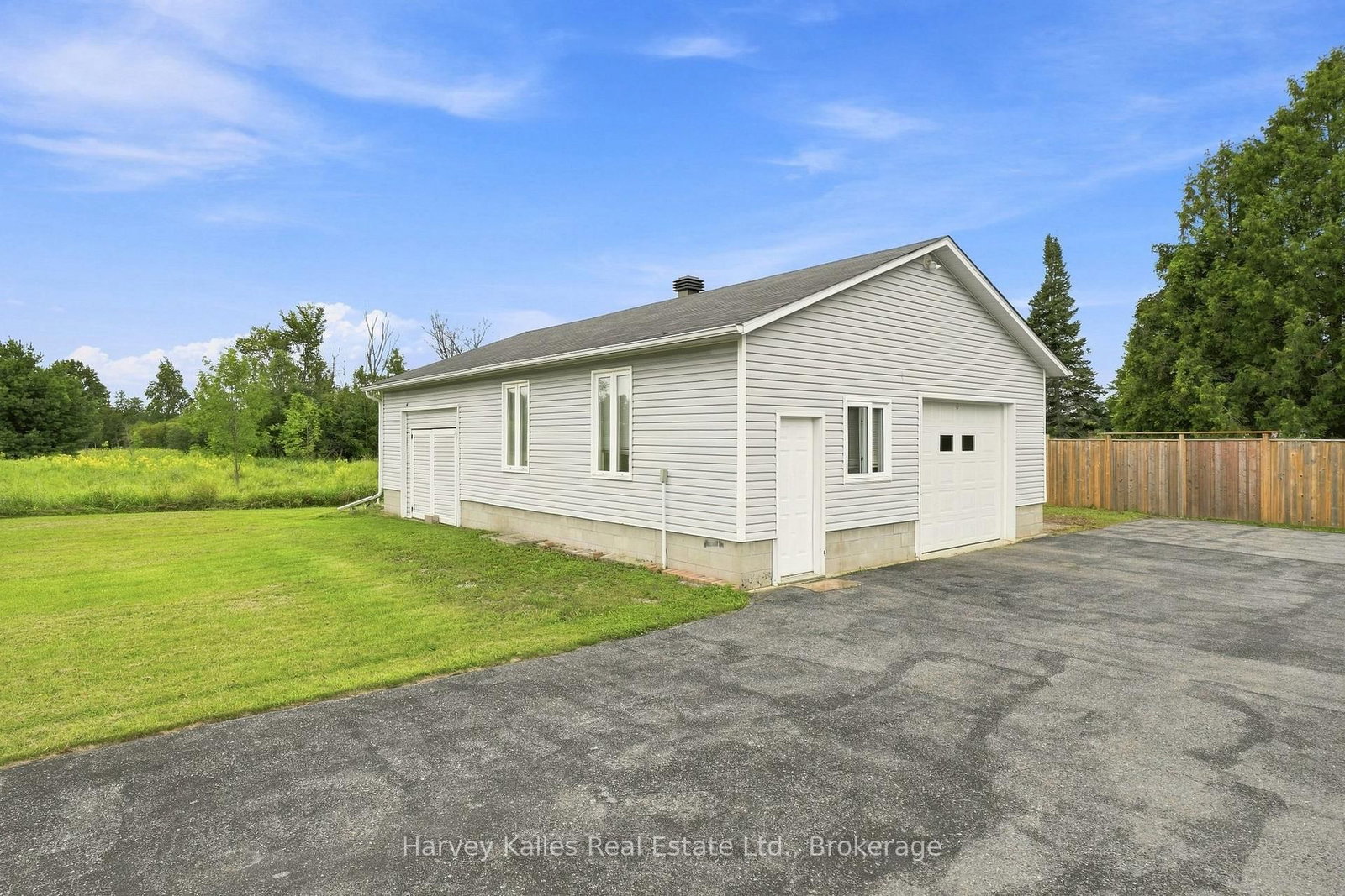 56 GOLF COURSE RD Road • Rideau Lakes, ON photo 37