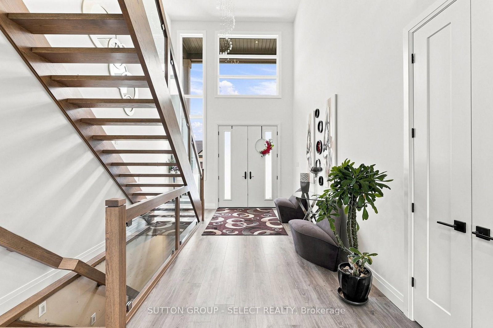 17 Arrowwood Path • Middlesex Centre, ON photo 9
