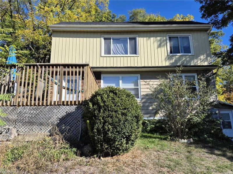 3 - 70 Grandview Street
