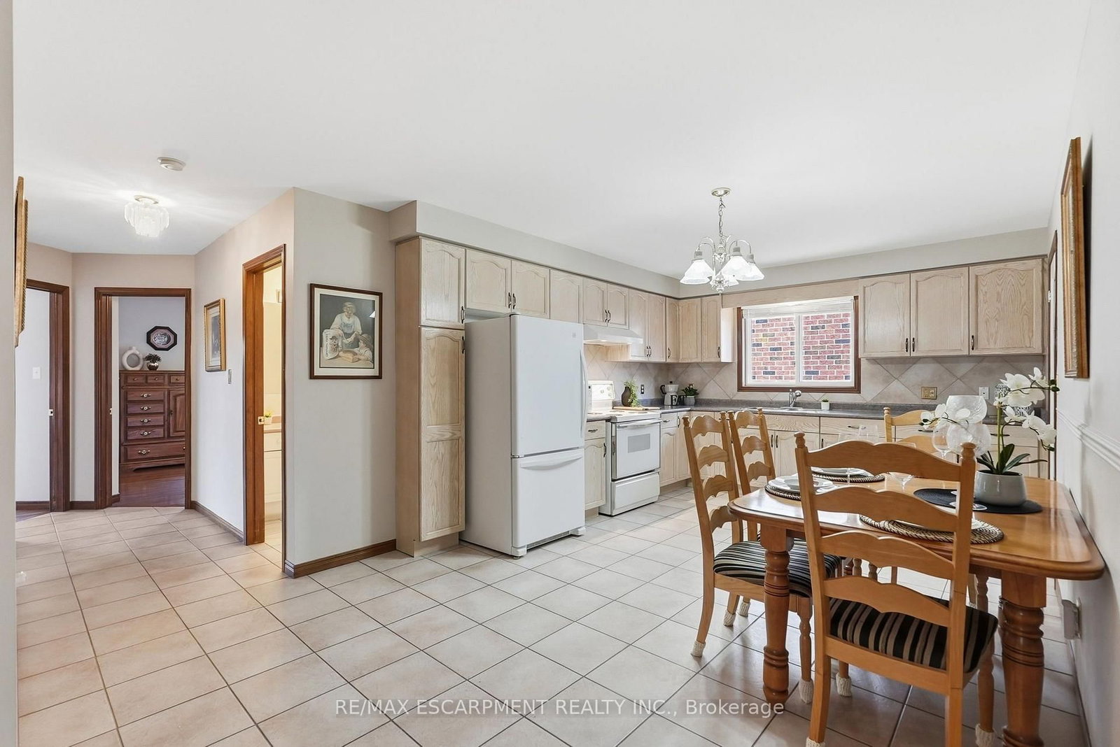 210 BASTILLE Street • Hamilton, ON photo 12