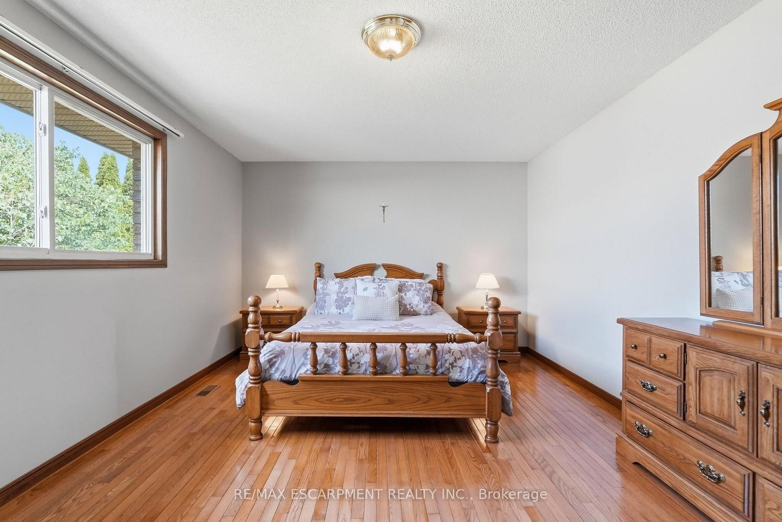 210 BASTILLE Street • Hamilton, ON photo 16