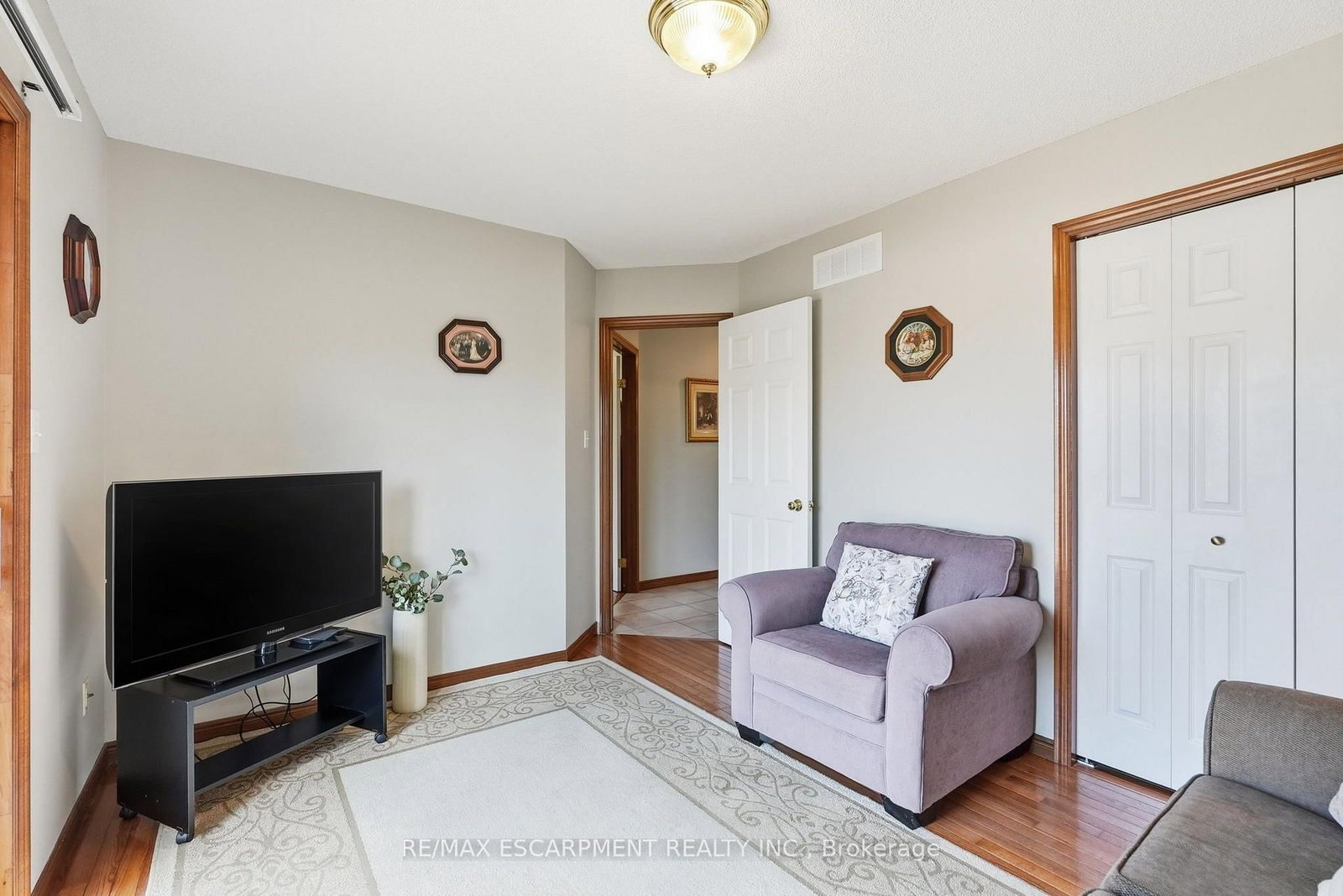 210 BASTILLE Street • Hamilton, ON photo 22