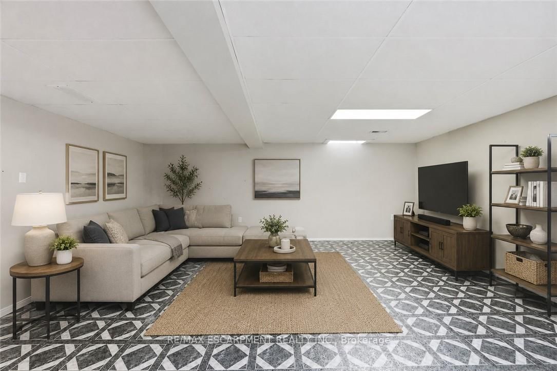210 BASTILLE Street • Hamilton, ON photo 30
