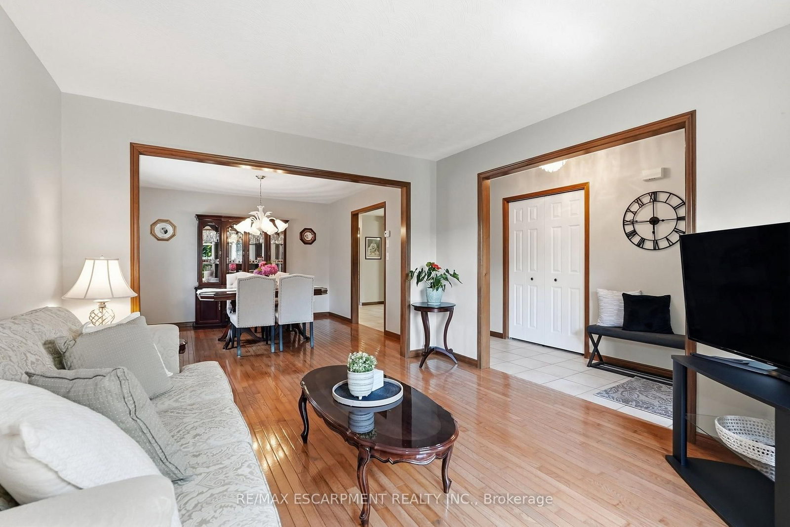 210 BASTILLE Street • Hamilton, ON photo 9