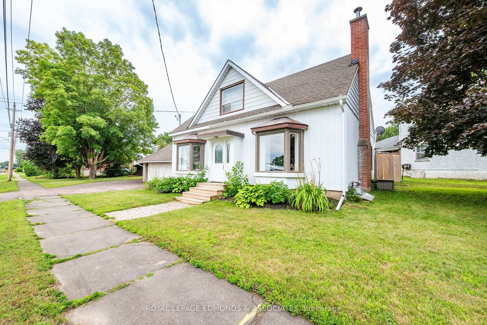 734 Front Street • Pembroke, ON photo 3