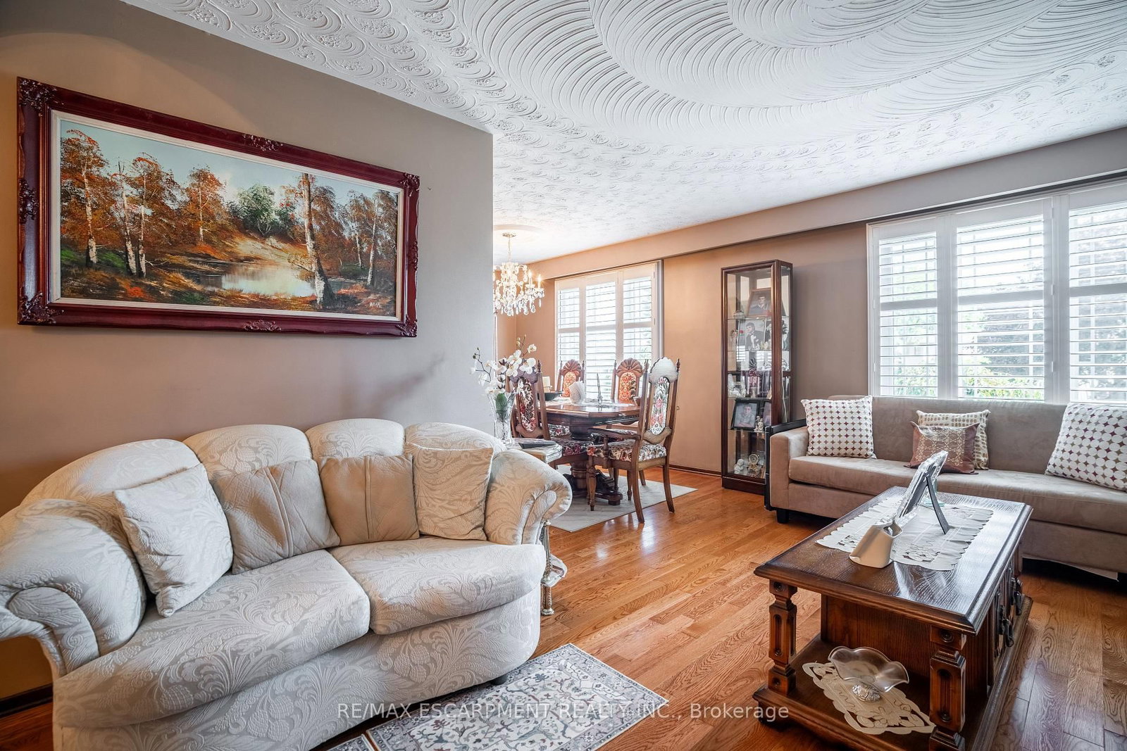 18 Villa Court • Hamilton, ON photo 10