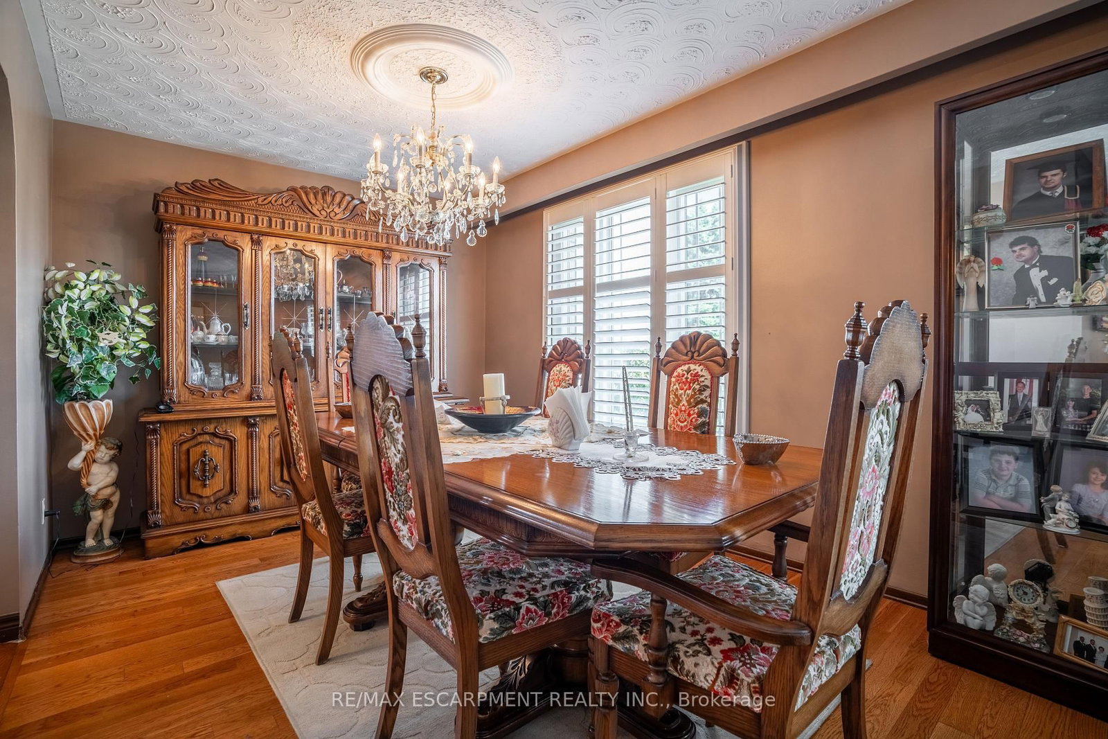 18 Villa Court • Hamilton, ON photo 13