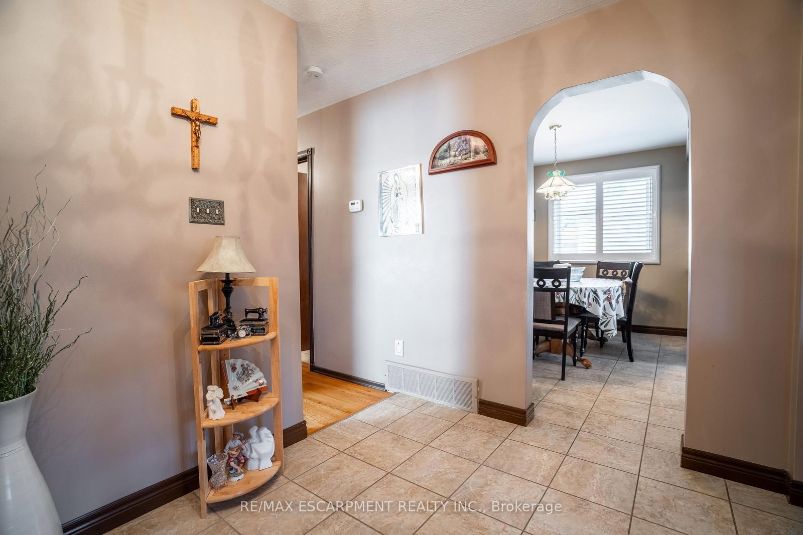 18 Villa Court • Hamilton, ON photo 23