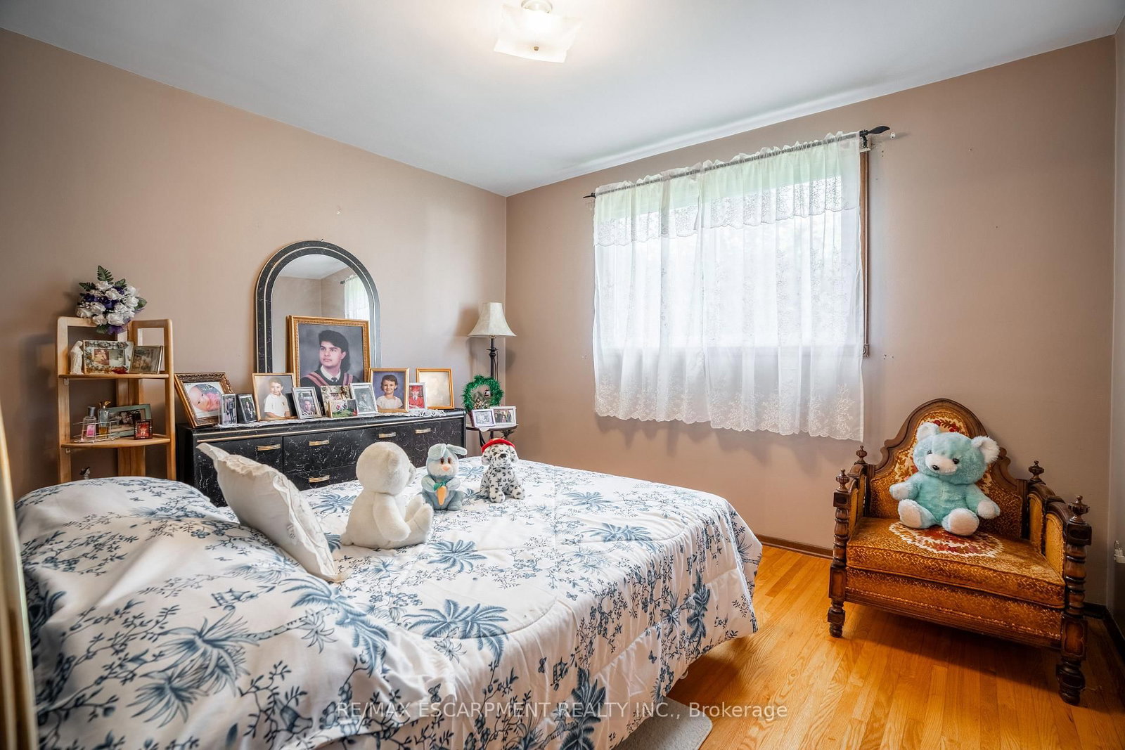 18 Villa Court • Hamilton, ON photo 24