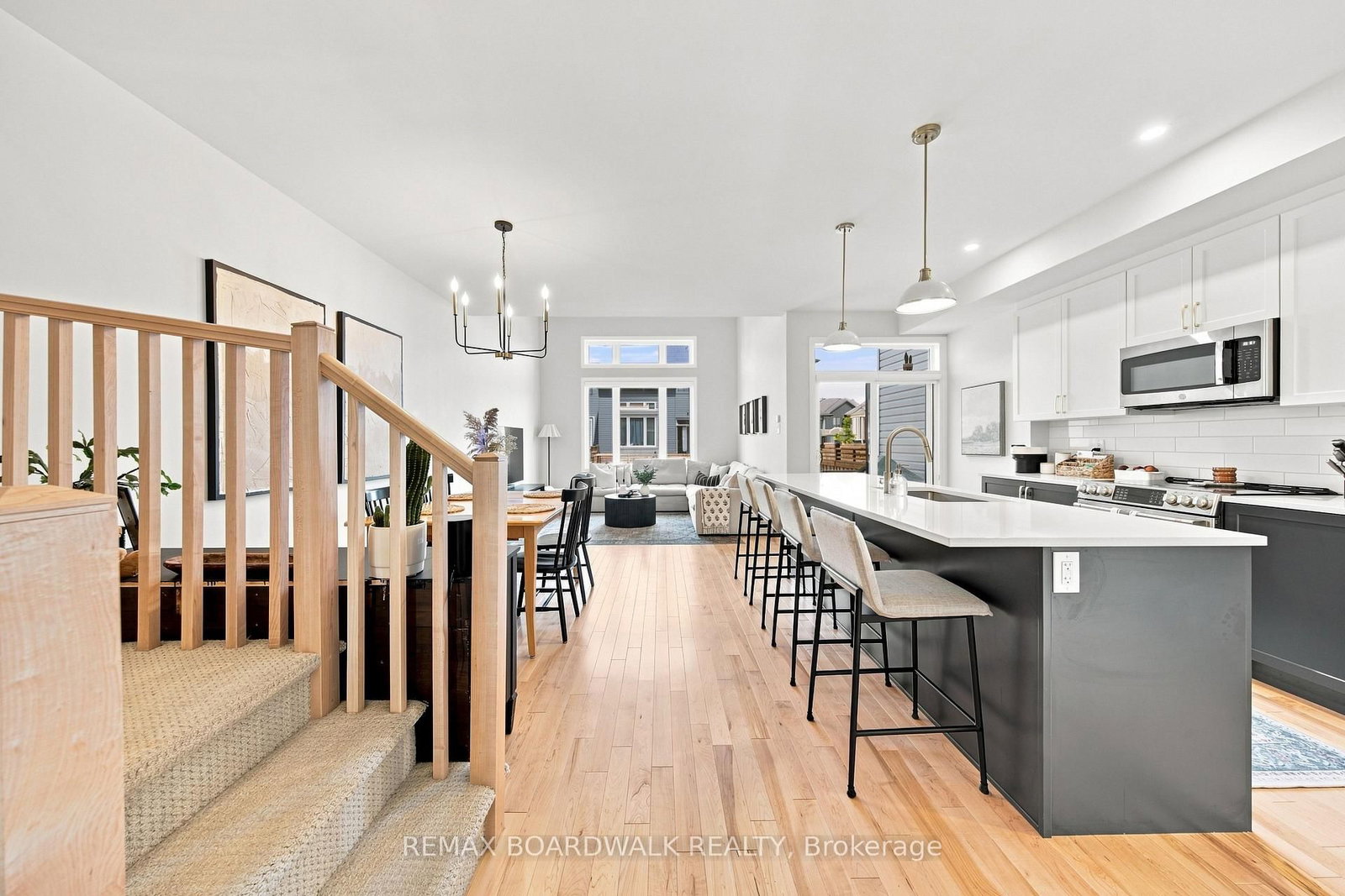 102 Patchell Place • North Grenville, ON photo 6