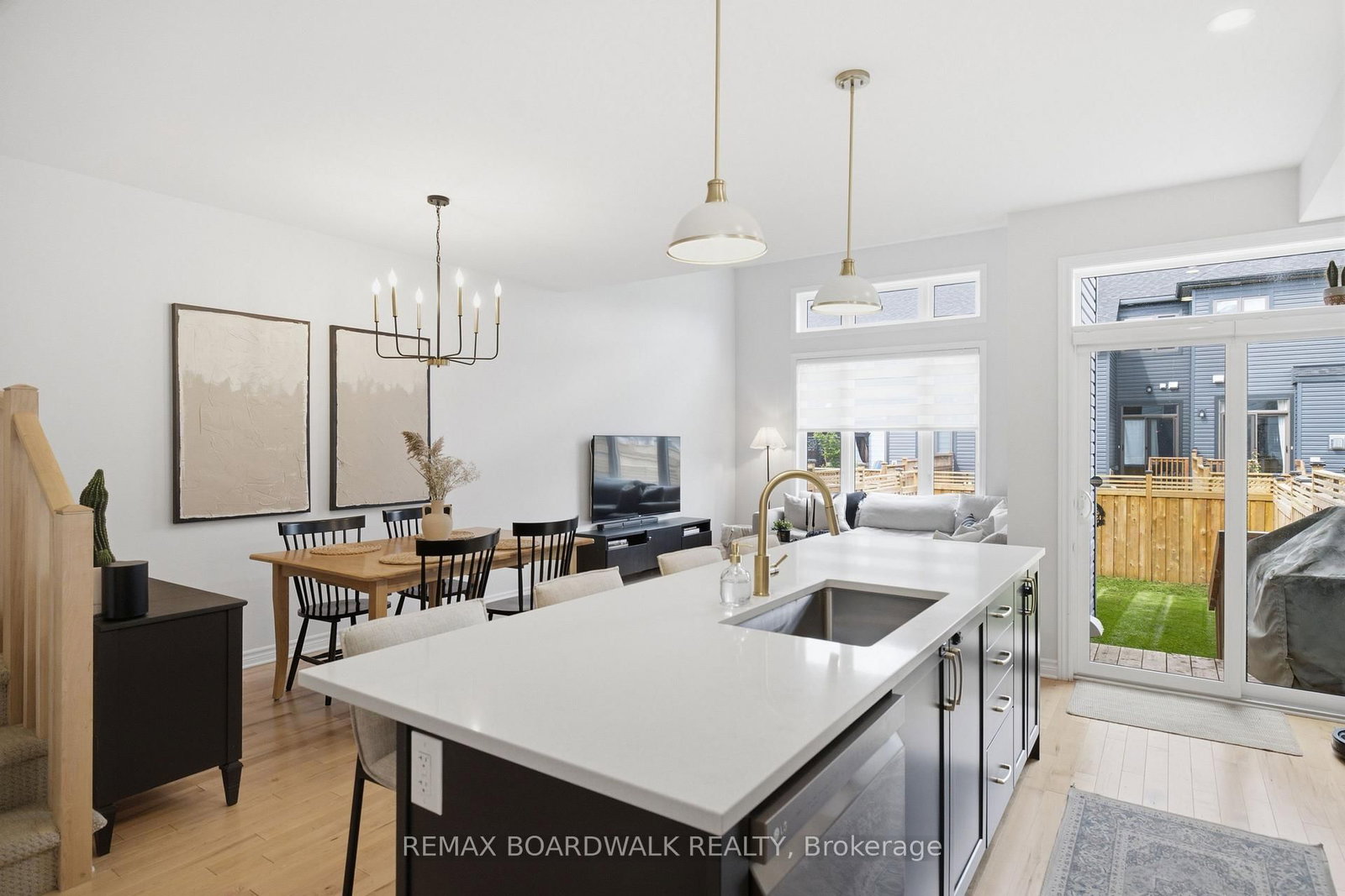 102 Patchell Place • North Grenville, ON photo 9