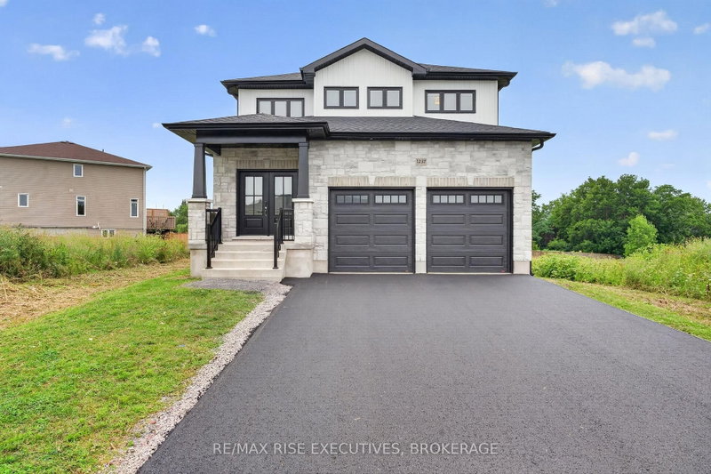 1237 Carfa Crescent