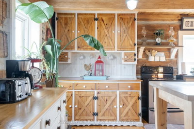 135458 Concession 8 • Chatsworth, ON photo 8