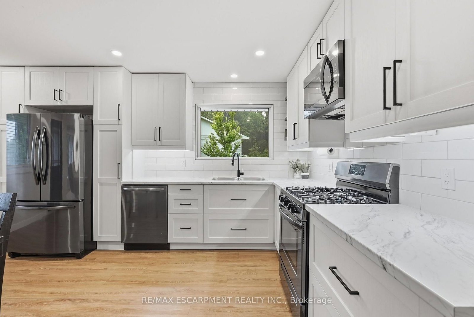 10 Taylor Crescent • Hamilton, ON photo 11
