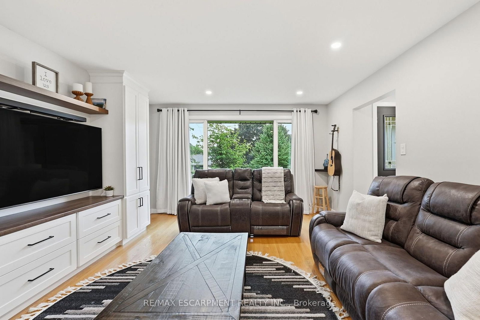 10 Taylor Crescent • Hamilton, ON photo 5