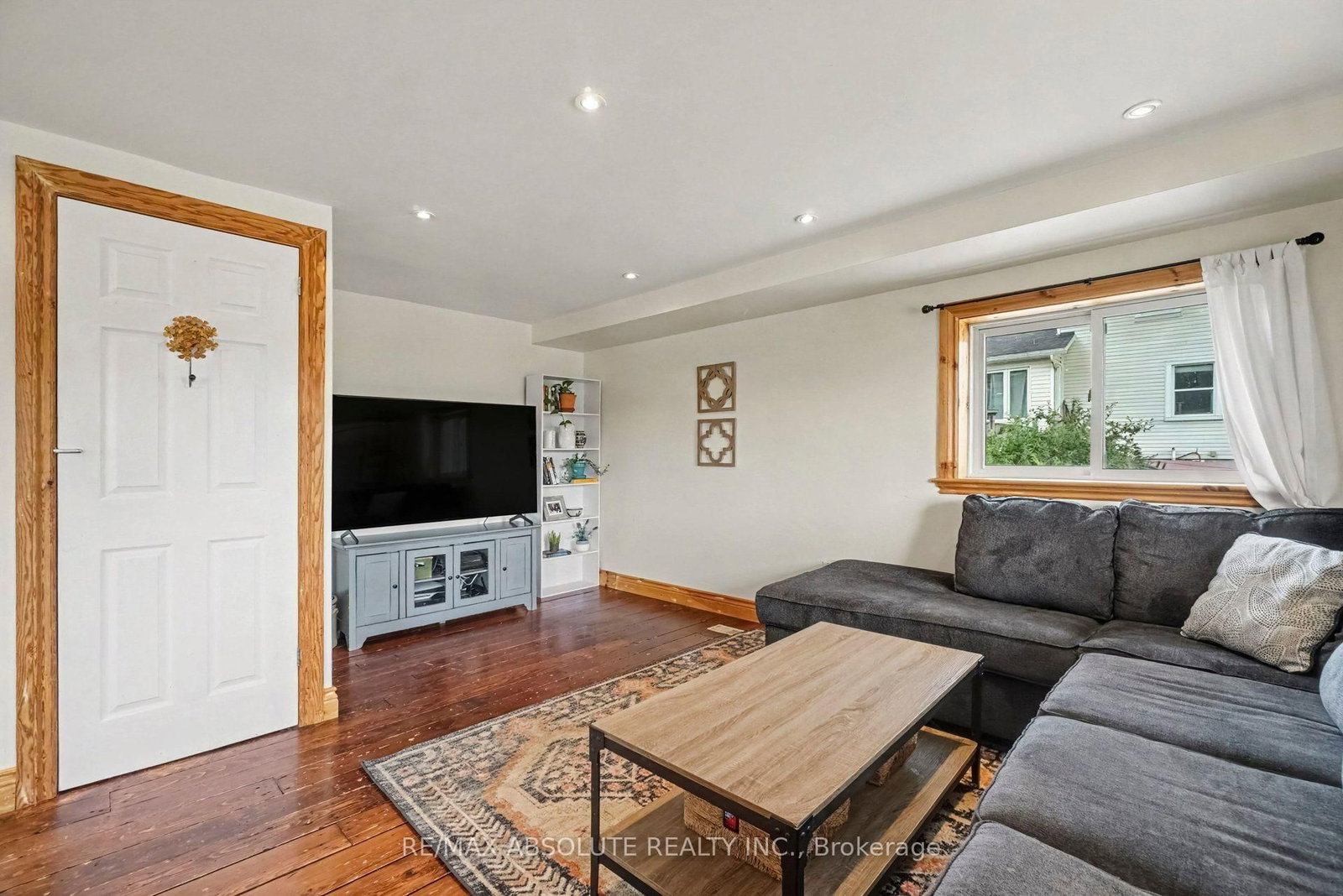 246 Albert Street • Arnprior, ON photo 6