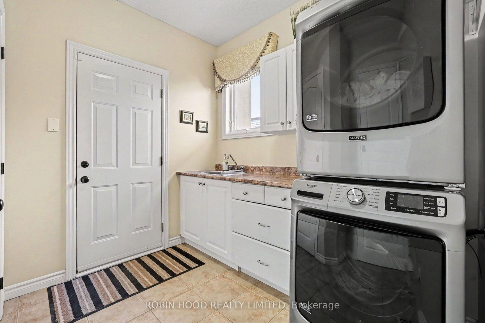 92 Broughton Street • Kanata, ON photo 21