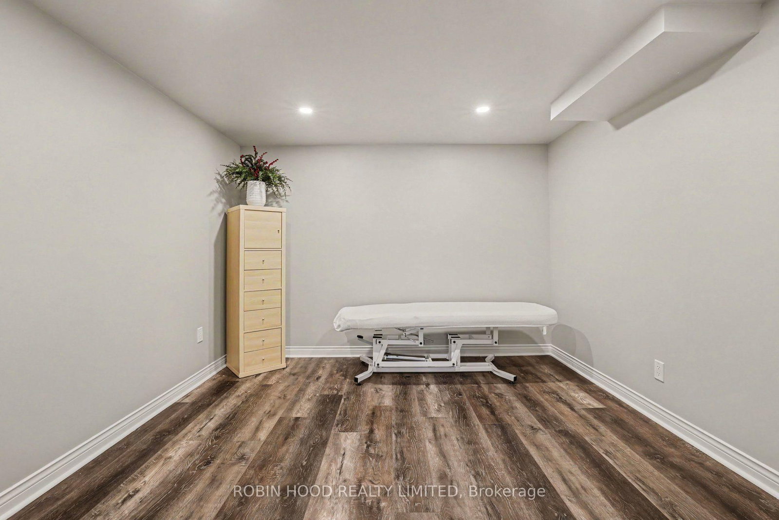 92 Broughton Street • Kanata, ON photo 36