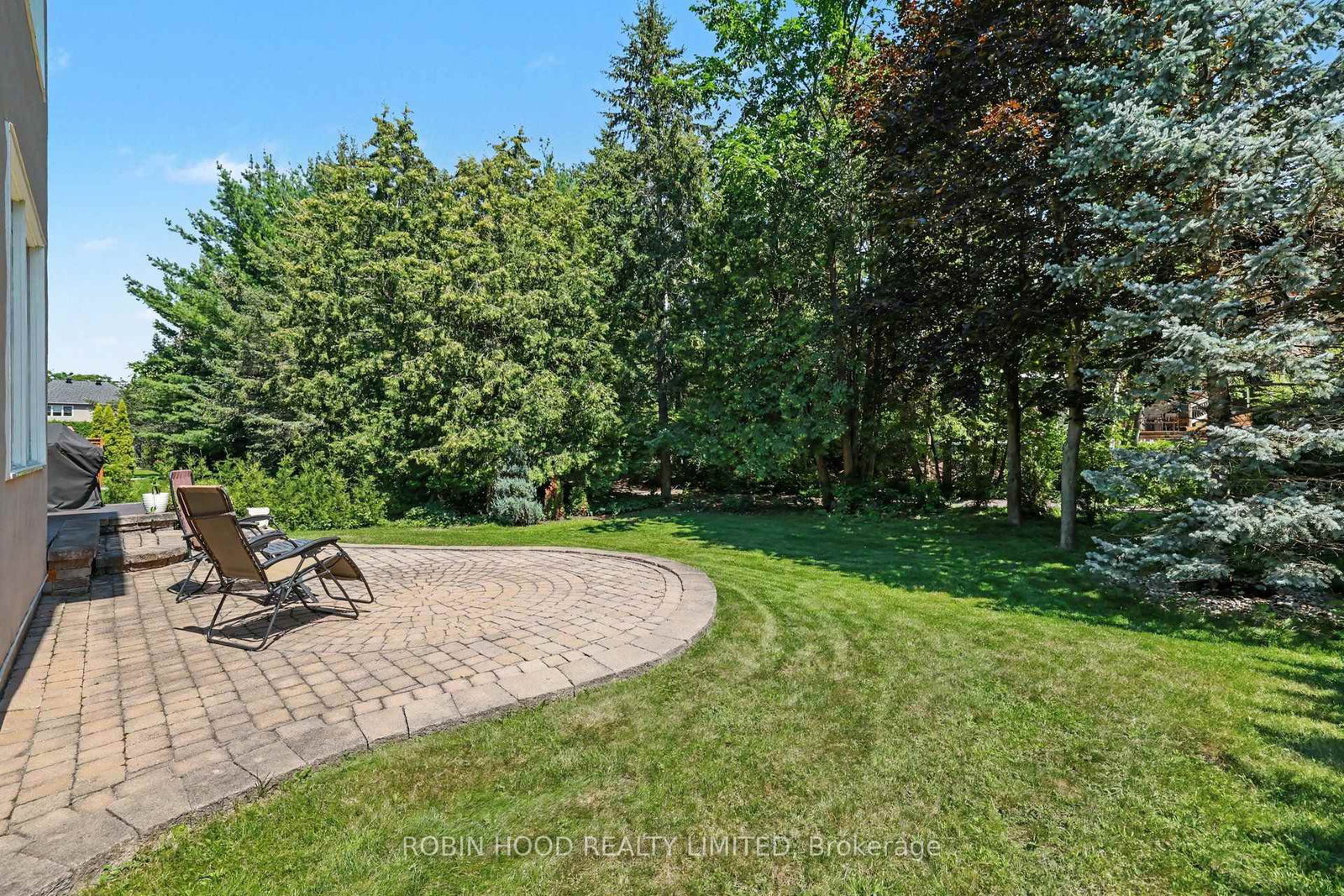 92 Broughton Street • Kanata, ON photo 39