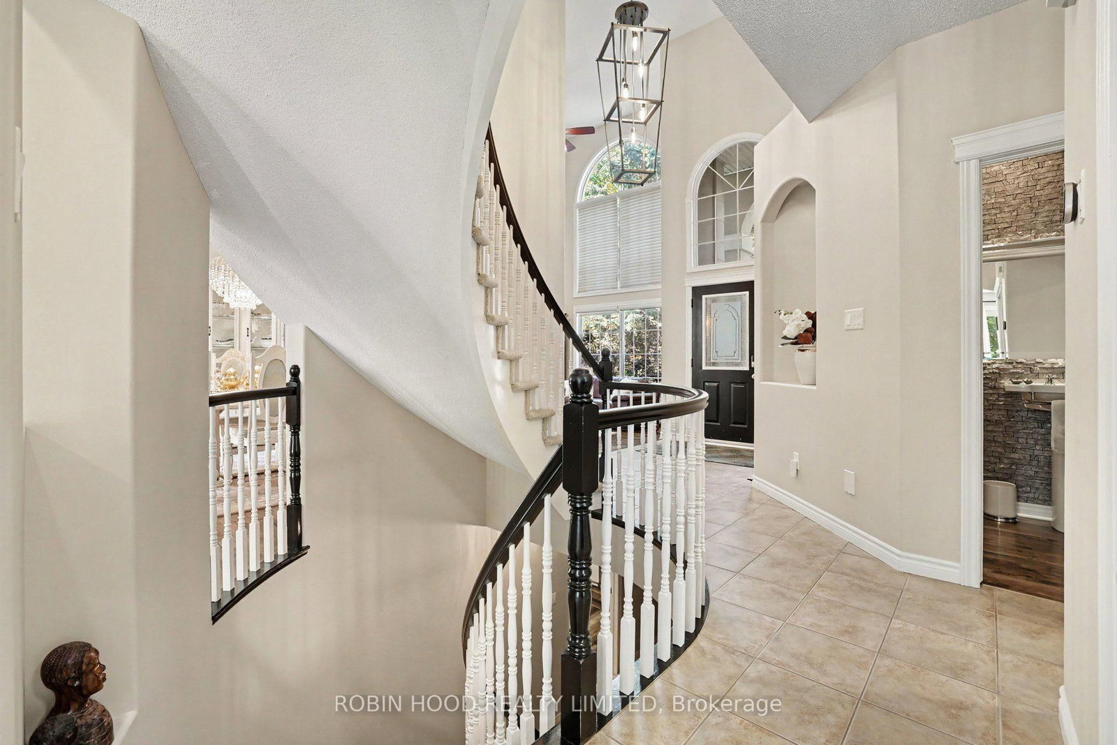92 Broughton Street • Kanata, ON photo 5