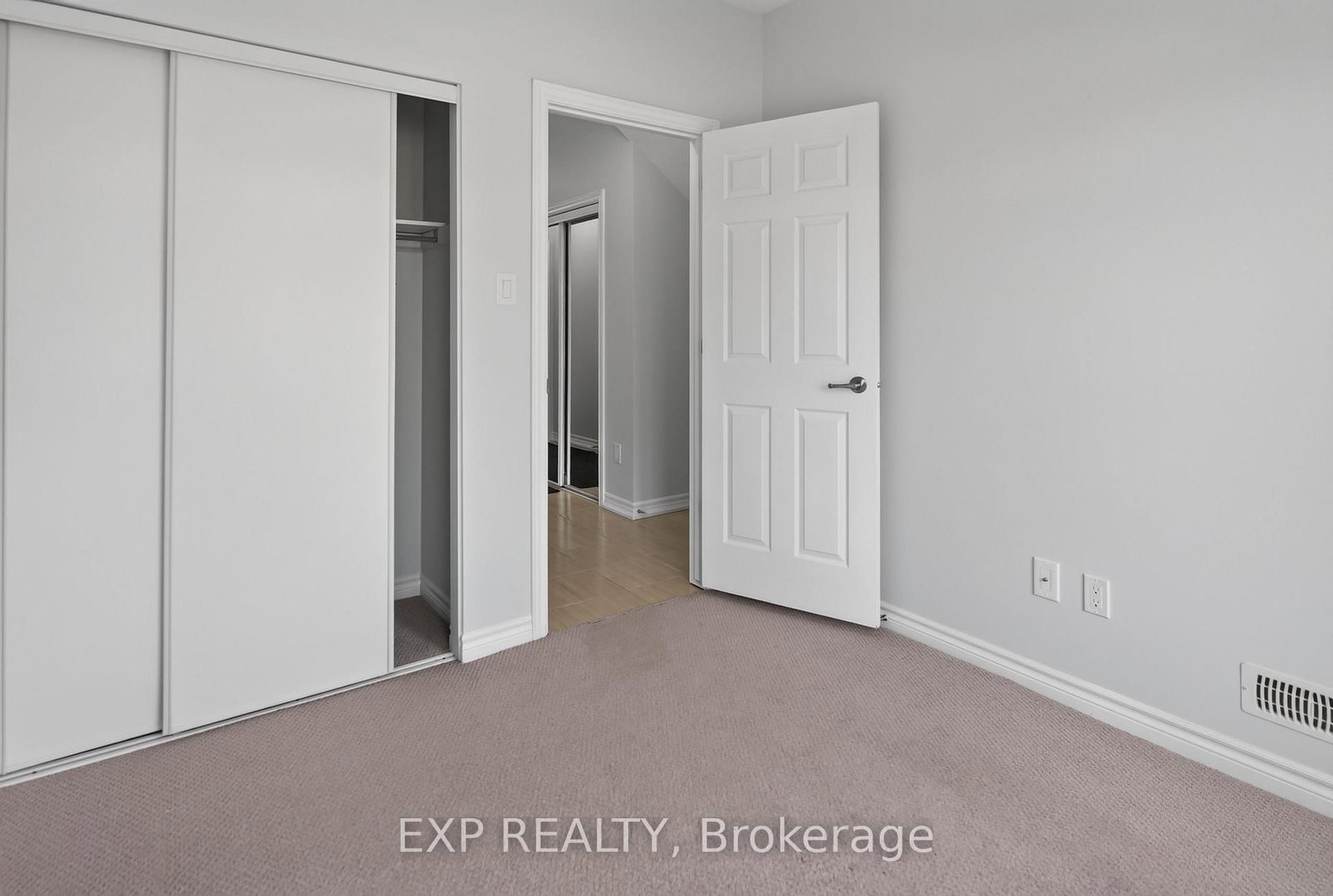 1440 HEMLOCK Road • Ottawa, ON photo 33