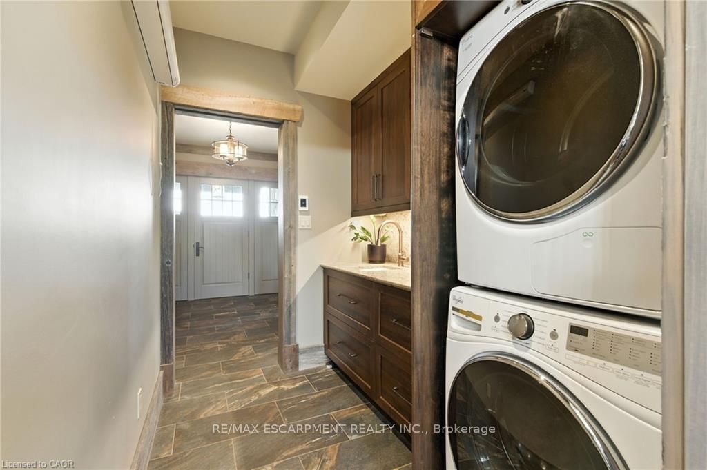 437 6th Concession Road E • Hamilton, ON photo 12
