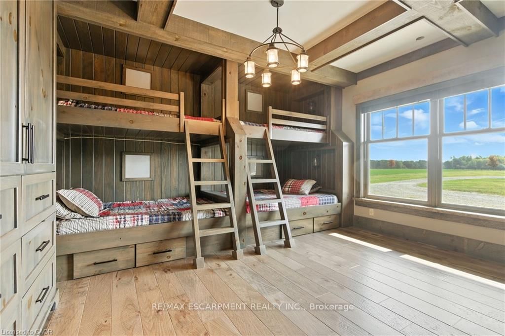 437 6th Concession Road E • Hamilton, ON photo 13