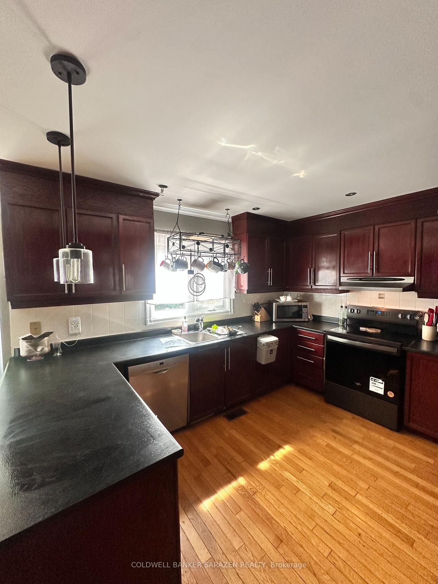 55 Bramblegrove Crescent • Ottawa, ON photo 10