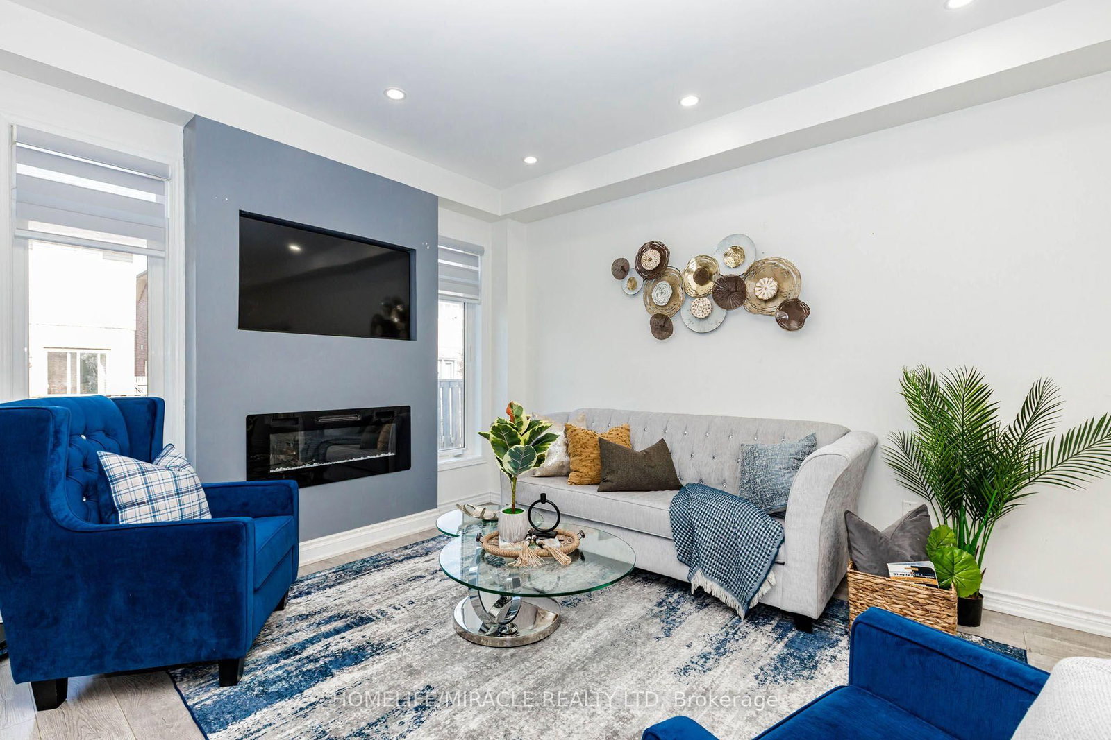 36 Tidemore Heights • Hamilton, ON photo 12