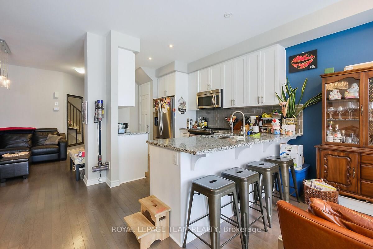 253 Fergus Crescent • Ottawa, ON photo 13