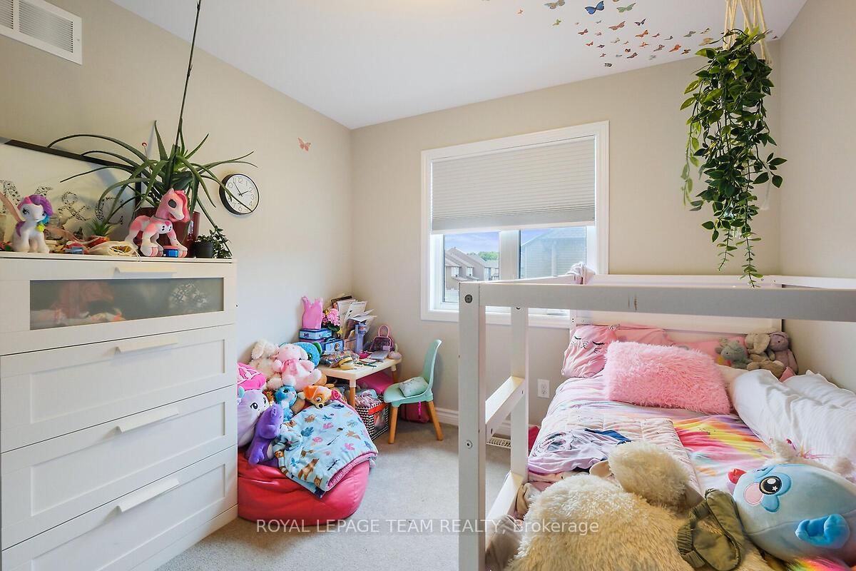 253 Fergus Crescent • Ottawa, ON photo 30