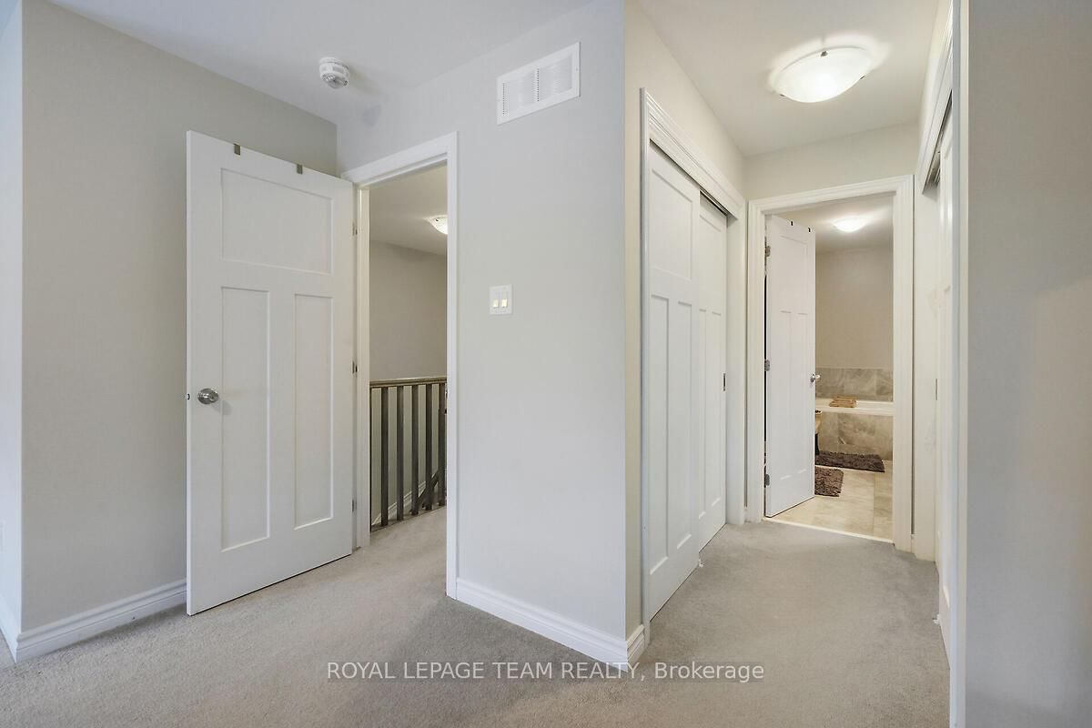 253 Fergus Crescent • Ottawa, ON photo 37