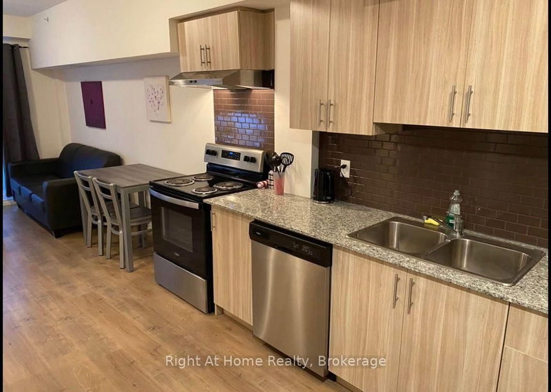 B602 - 275 LARCH Street