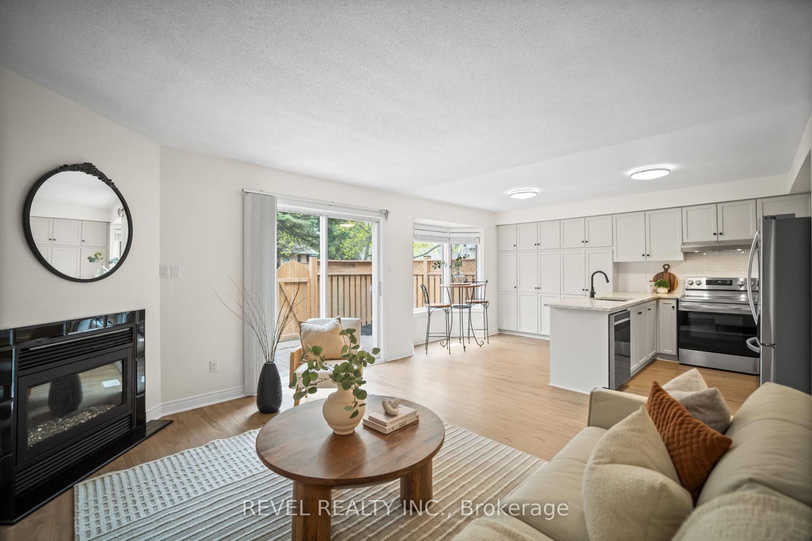 320 Hamilton Drive • #10 • Hamilton, ON photo 21