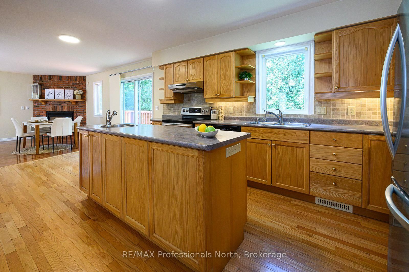 18 Heritage Crescent • Huntsville, ON photo 11