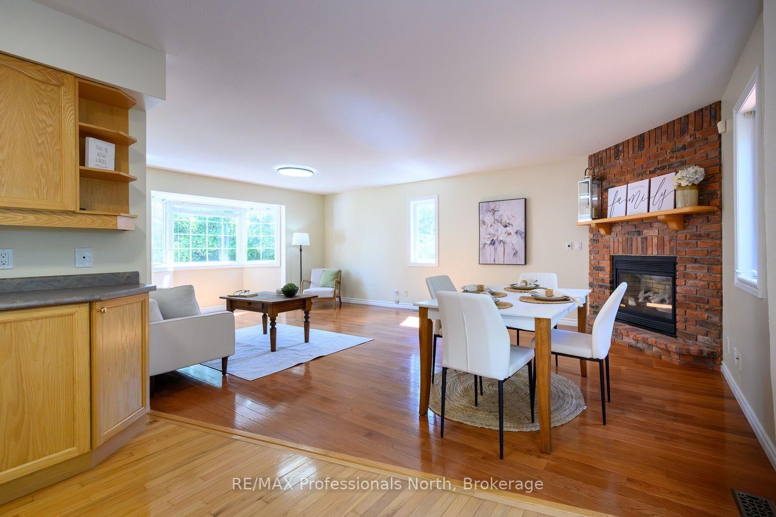 18 Heritage Crescent • Huntsville, ON photo 6
