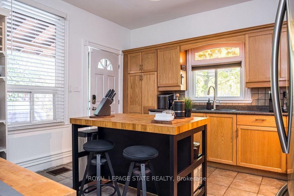 122 East Avenue S • Hamilton, ON photo 21