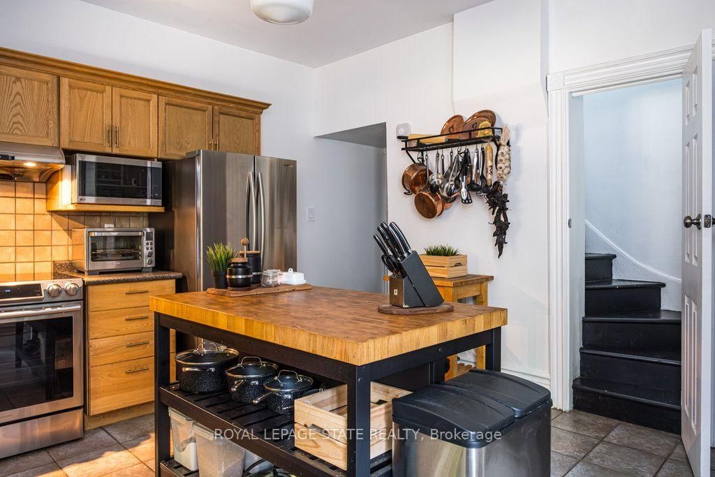 122 East Avenue S • Hamilton, ON photo 23
