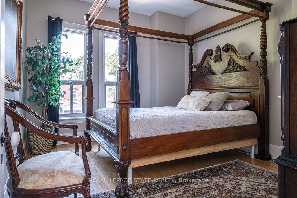 122 East Avenue S • Hamilton, ON photo 31