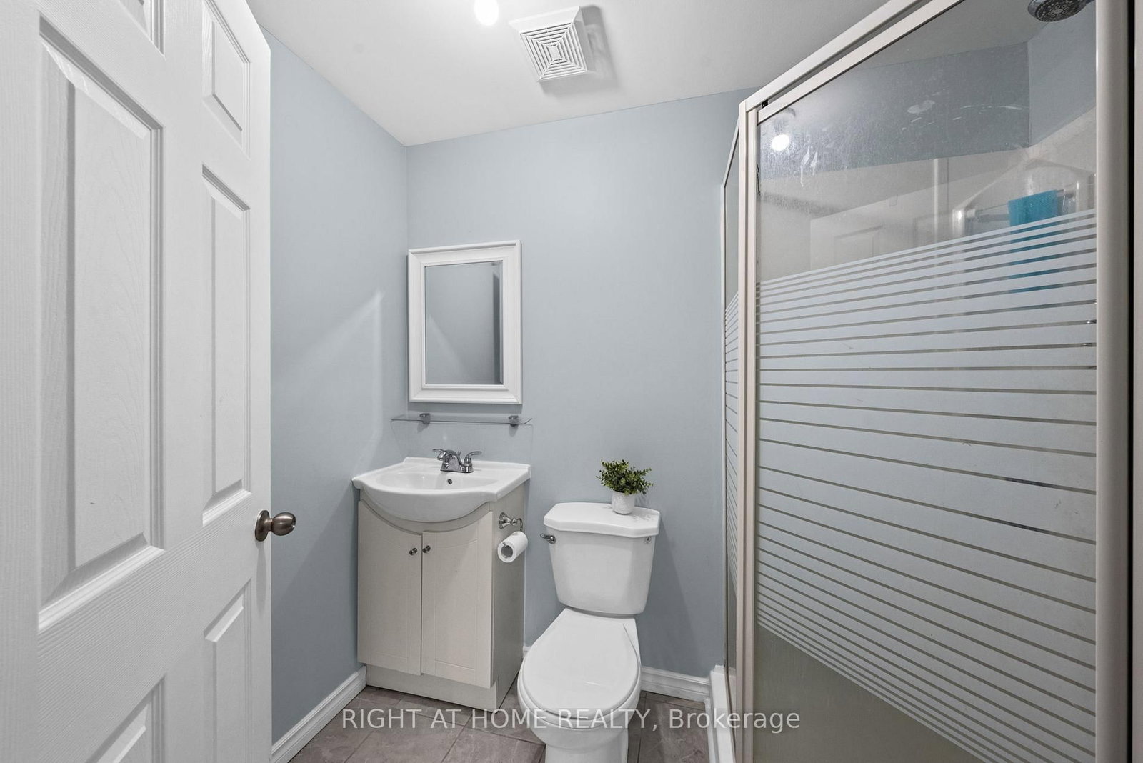 517 STONECHURCH Way • Ottawa, ON photo 39