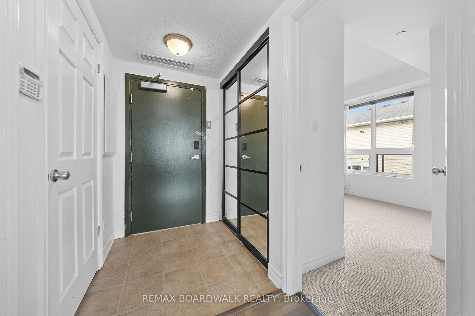 760 Chapman Mills Drive • #302 • Ottawa, ON photo 3