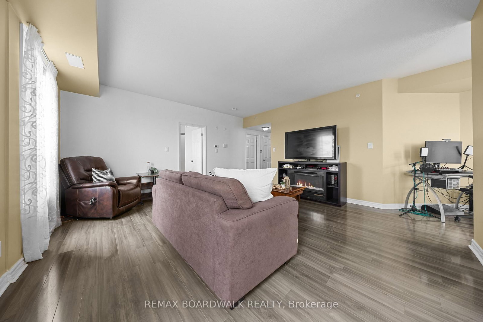 760 Chapman Mills Drive • #302 • Ottawa, ON photo 7