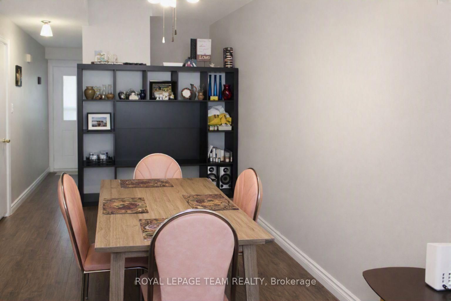 503 Sidney Drive SE • Ottawa, ON photo 11