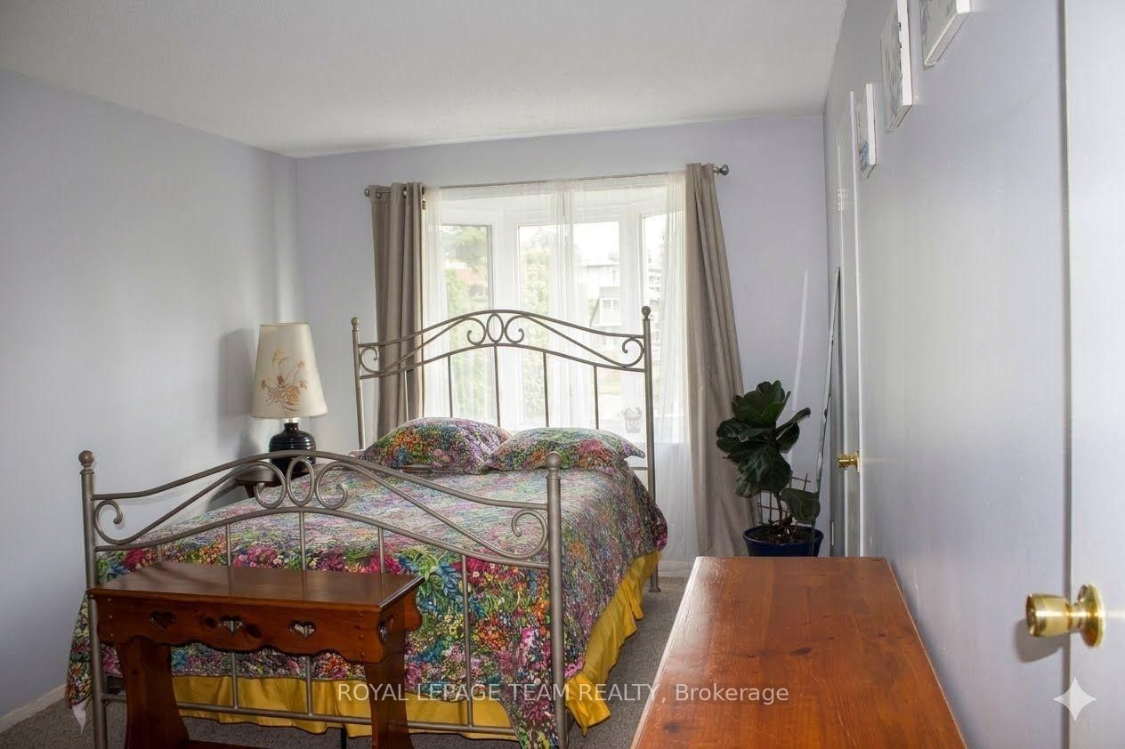 503 Sidney Drive SE • Ottawa, ON photo 17