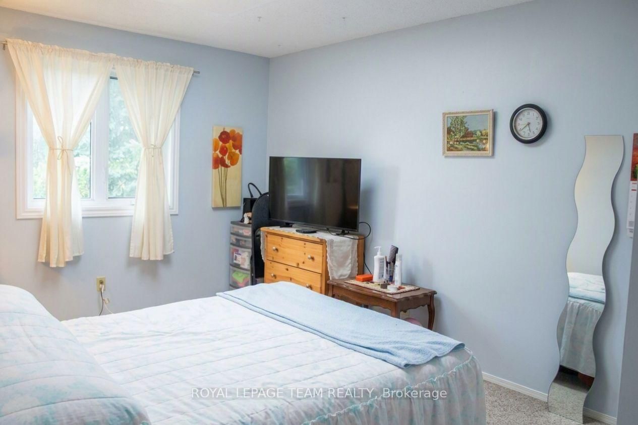 503 Sidney Drive SE • Ottawa, ON photo 23