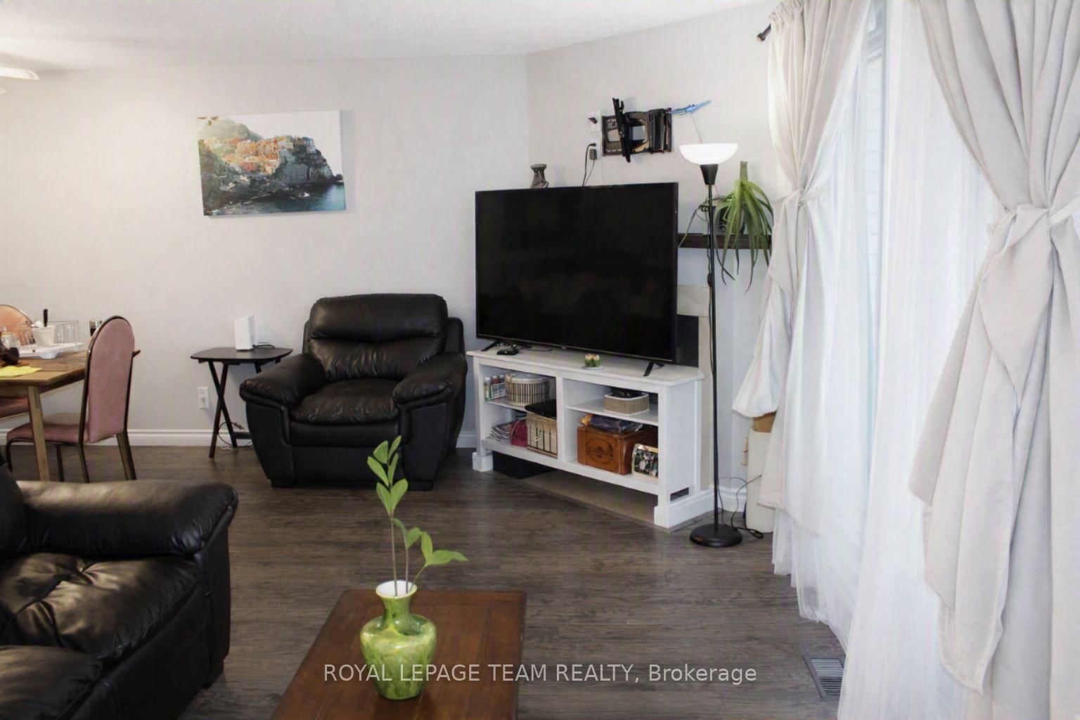 503 Sidney Drive SE • Ottawa, ON photo 6