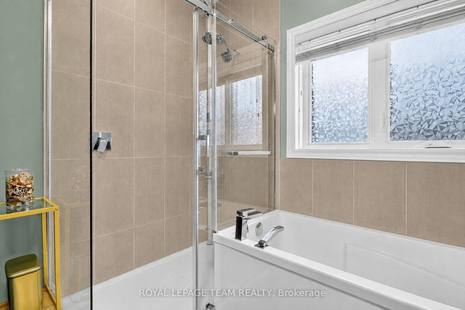 143 St Malo Place • Russell, ON photo 17