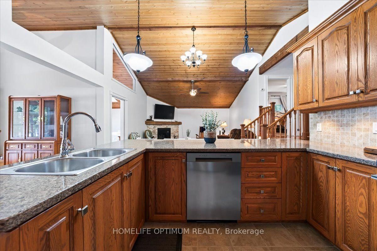 1195 Lakeshore Drive N • Bracebridge, ON photo 22