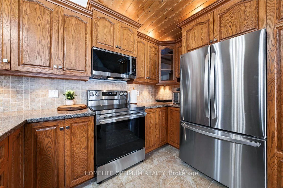1195 Lakeshore Drive N • Bracebridge, ON photo 23